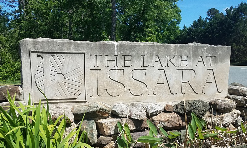 Hubbard-Commercial_The-Lake-at-Lissara_Entrance_19-06